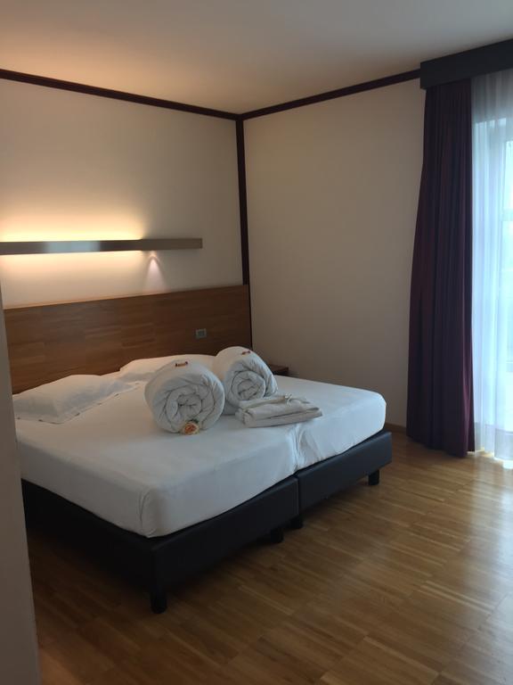 Hotel Garni Al Marinaio Trento Esterno foto