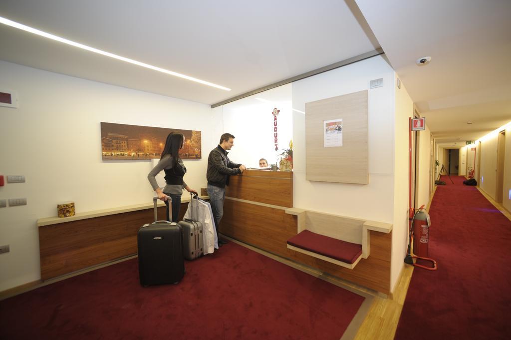 Hotel Garni Al Marinaio Trento Esterno foto