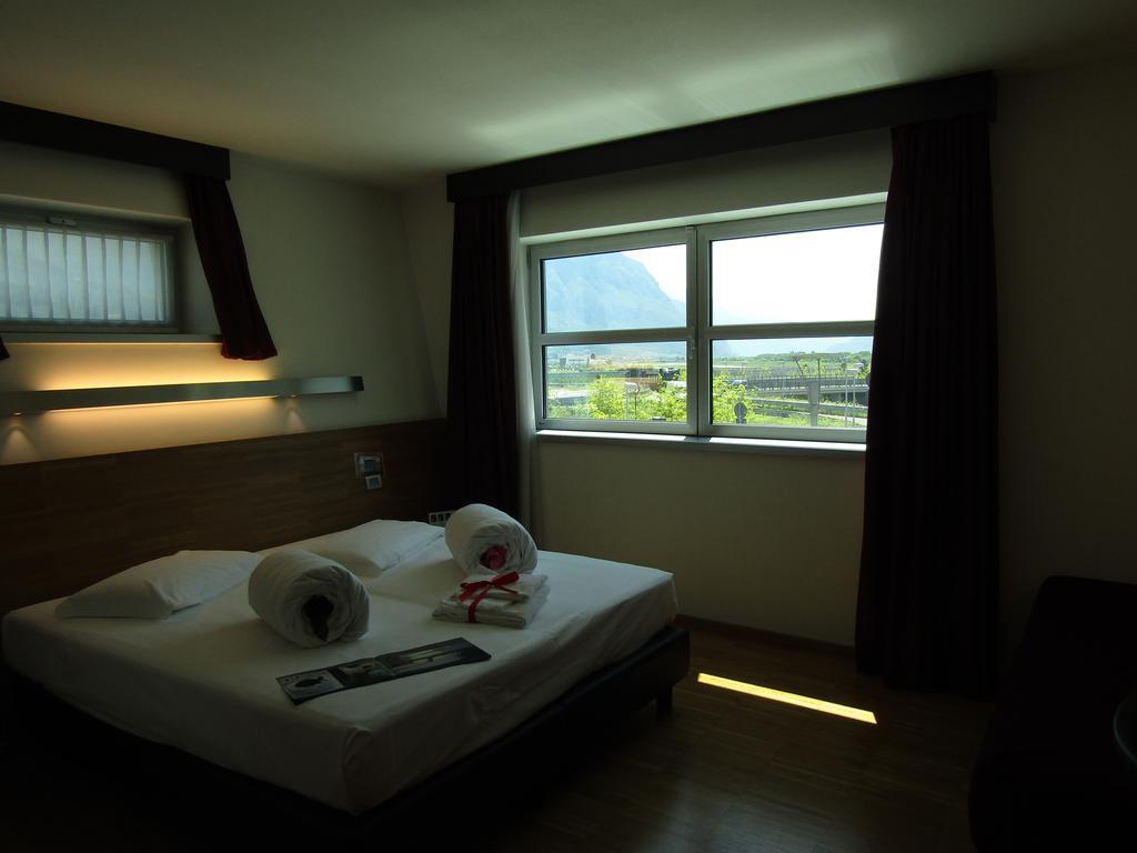 Hotel Garni Al Marinaio Trento Esterno foto
