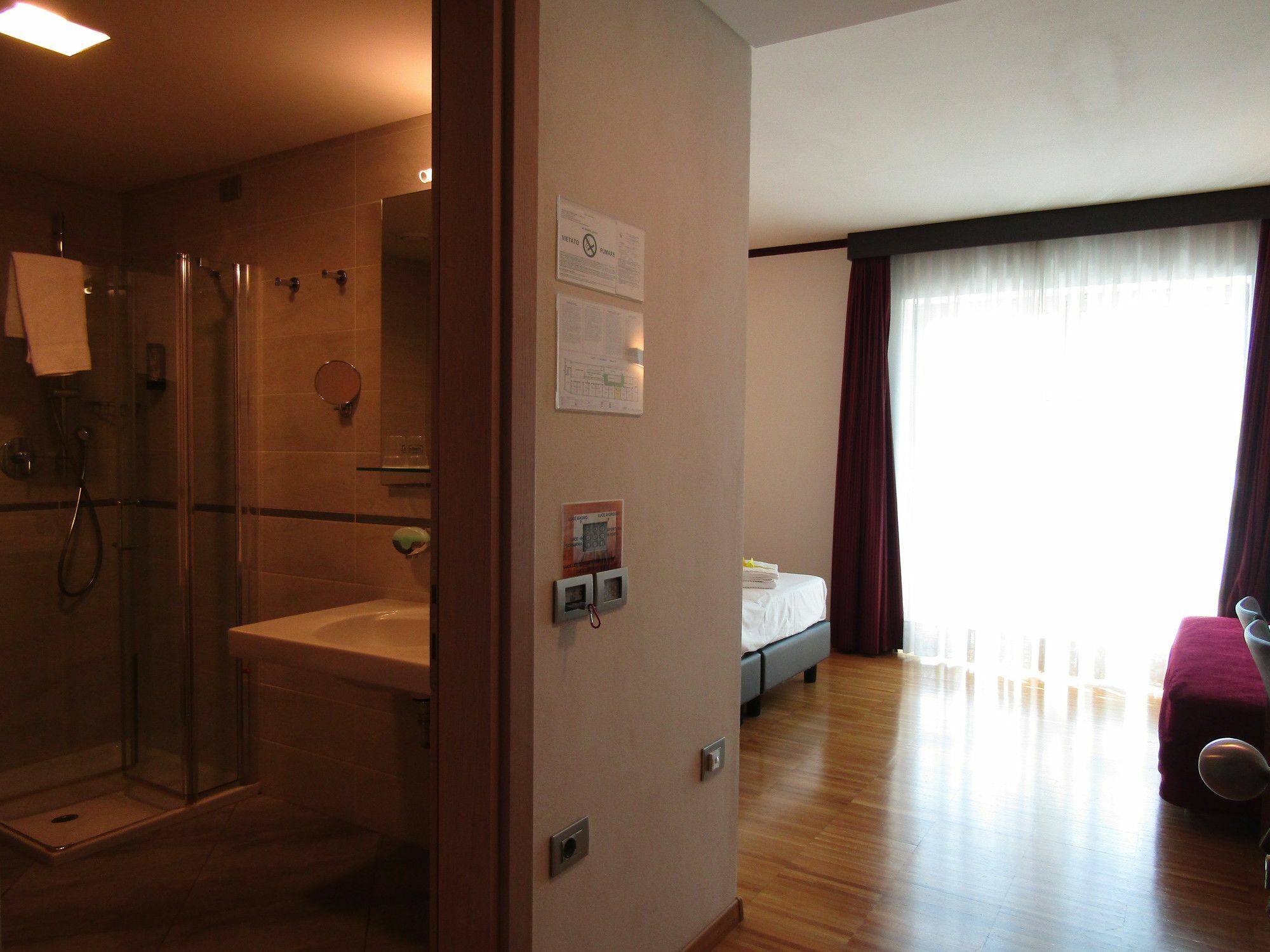 Hotel Garni Al Marinaio Trento Esterno foto